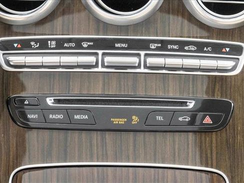 Certified 2018 Mercedes-Benz GLC 300 4MATIC image 22