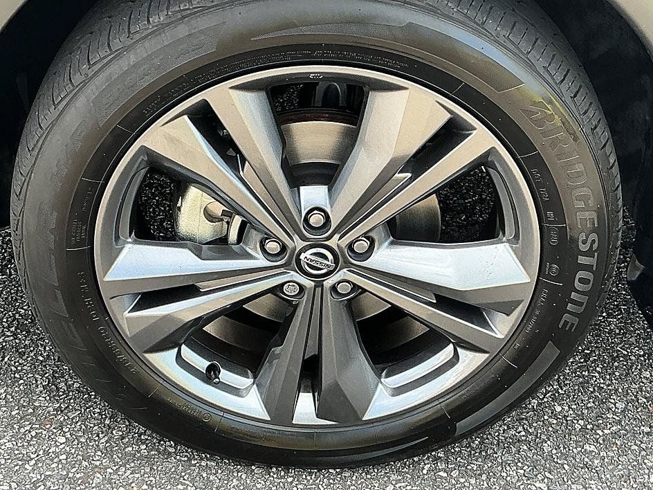 Certified 2022 Nissan Murano Platinum w/ Cargo Package AWD/4WD image 7