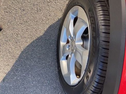 Used 2016 Honda HR-V LX image 14