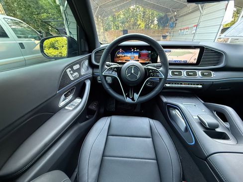 Used 2025 Mercedes-Benz GLE 450 4MATIC image 23