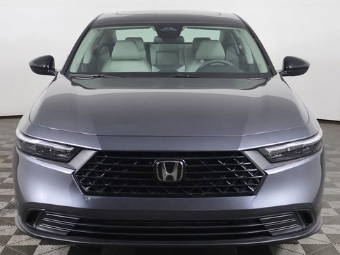 Certified 2025 Honda Accord SE image 11