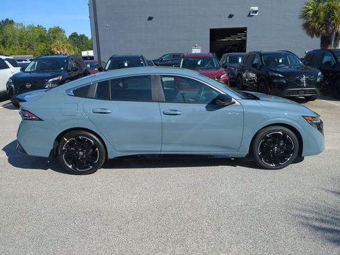 New 2026 Nissan Sentra SR w/ SR Premium Package FWD image 2