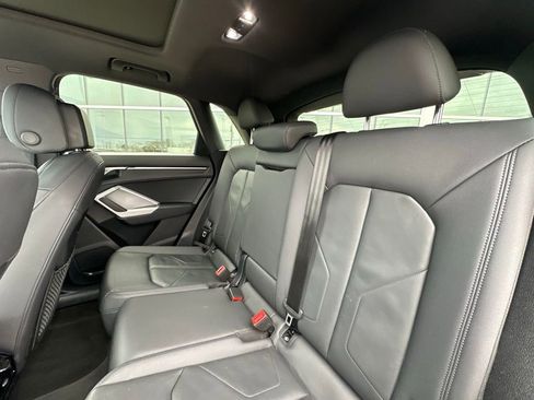 Used 2024 Audi Q3 2.0T Premium image 22