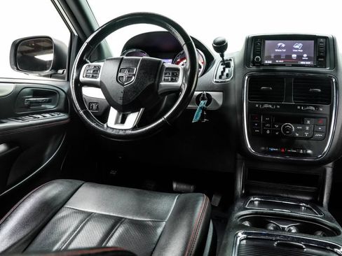 Used 2019 Dodge Grand Caravan GT FWD image 24