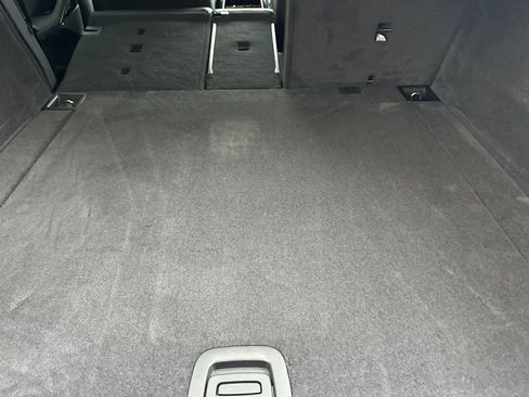 New 2026 BMW X6 xDrive40i w/ Climate Comfort Package image 12