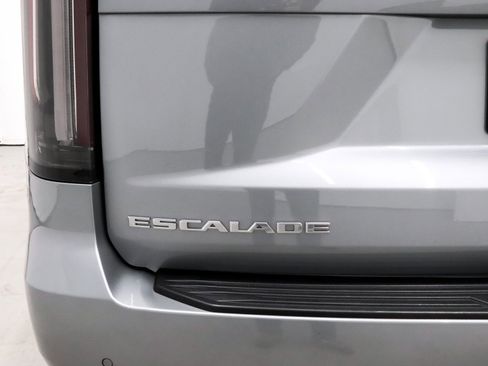 Used 2024 Cadillac Escalade Premium Luxury Platinum image 59
