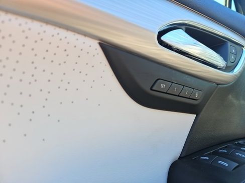 New 2026 Buick Envision Avenir image 27