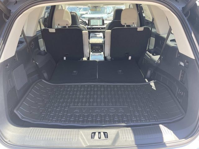 New 2026 Lincoln Aviator Reserve AWD/4WD image 12