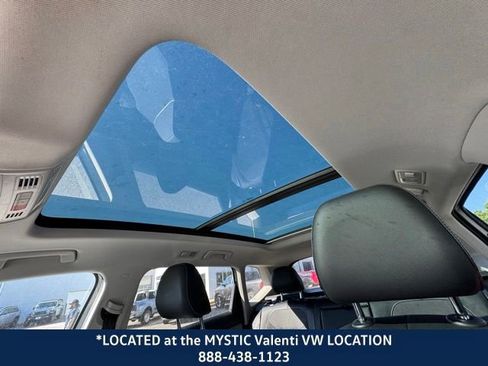 Used 2023 Volkswagen Taos SE w/ Panoramic Sunroof Package AWD/4WD image 36