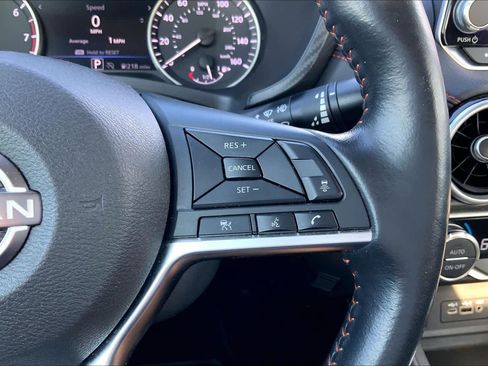 Used 2025 Nissan Sentra SR w/ SR Premium Package FWD image 25