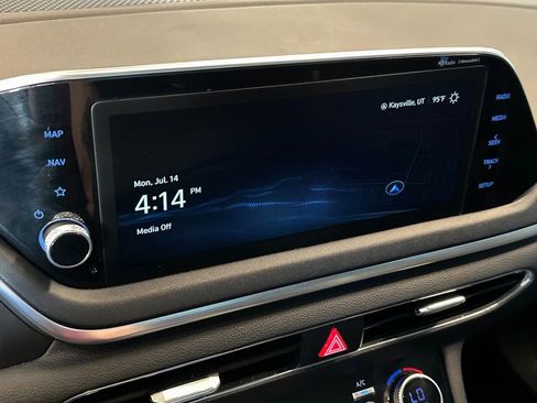 Used 2023 Hyundai Sonata SEL w/ Preferred Accessory Package image 12