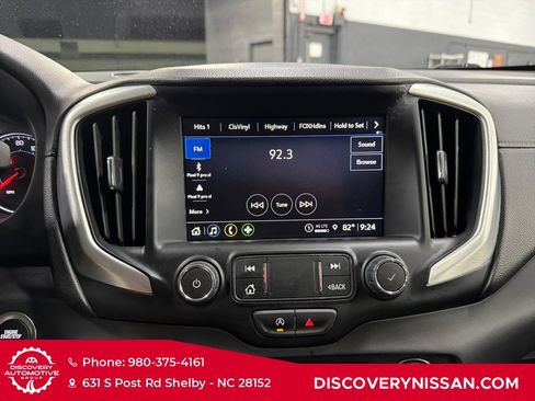 Used 2024 GMC Terrain SLT AWD/4WD image 19