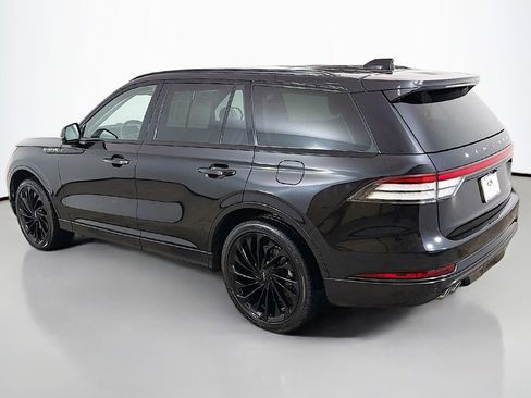 Used 2025 Lincoln Aviator Reserve w/ Jet Appearance Package image 10