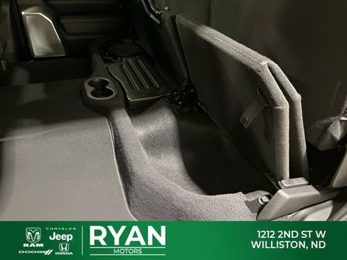 New 2026 RAM 2500 Laramie AWD/4WD image 73