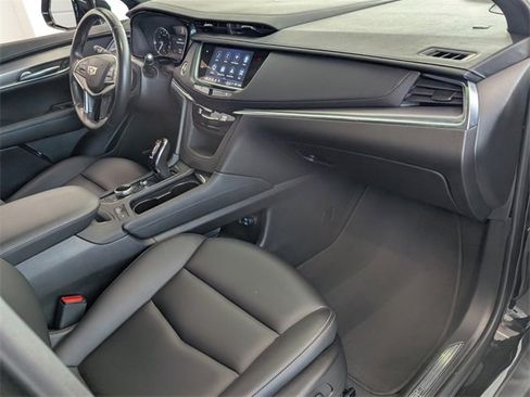 Used 2022 Cadillac XT5 Luxury image 15