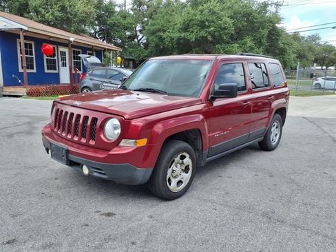 Used 2015 Jeep Patriot Sport w/ Power Value Group FWD image 3