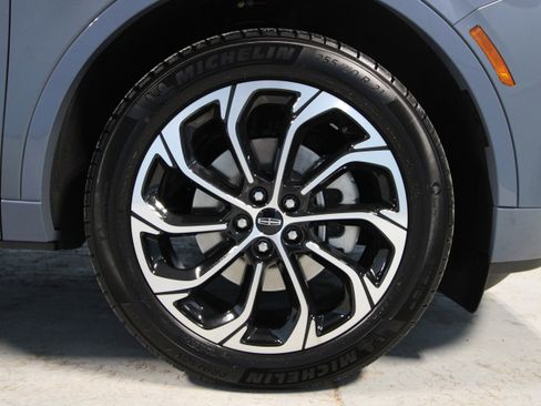 New 2026 Lincoln Nautilus Reserve image 40