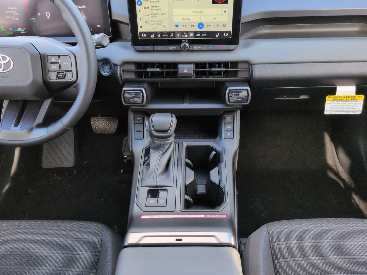 Used 2026 Toyota RAV4 SE w/ Convenience Package AWD/4WD image 18