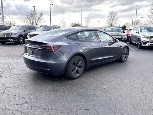 Used 2023 Tesla Model 3 Standard Range image 8