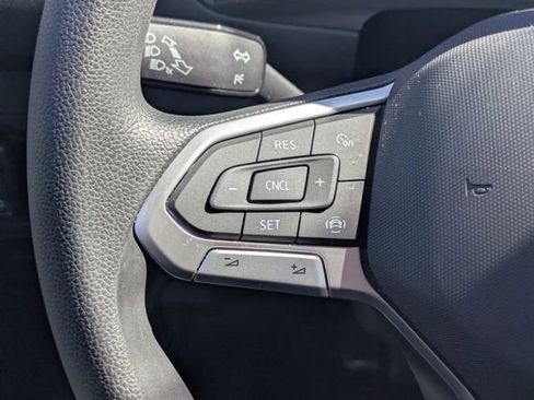 Used 2023 Volkswagen Tiguan S image 23