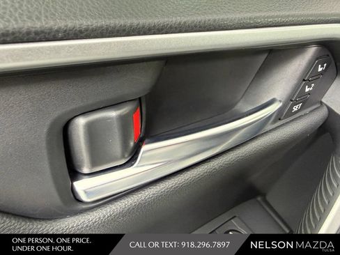 Used 2019 Toyota RAV4 Limited w/ Cold Weather Package AWD/4WD image 18