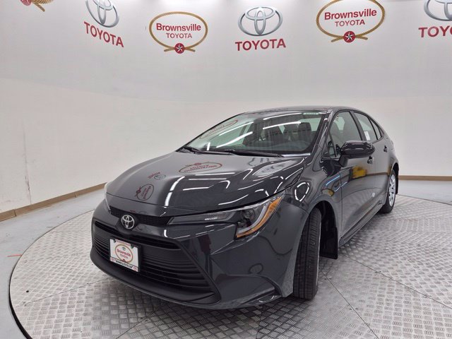 New 2027 Toyota Corolla LE FWD image 2
