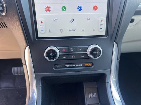 Used 2023 Ford Edge Titanium AWD/4WD image 30