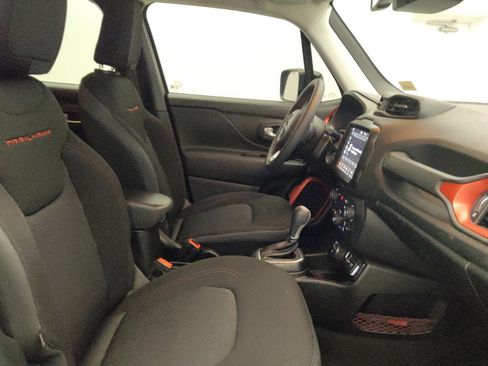 Used 2023 Jeep Renegade Trailhawk w/ Trailer Tow Group image 21