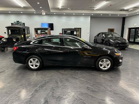 Used 2024 Chevrolet Malibu LS FWD image 4