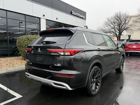 Used 2023 Mitsubishi Outlander SEL image 7