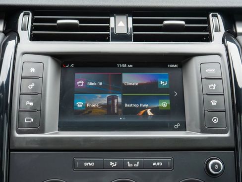 Used 2017 Land Rover Discovery SE AWD/4WD image 34