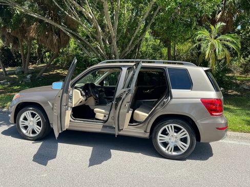 Used 2015 Mercedes-Benz GLK 350 2WD image 55