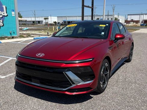 Used 2024 Hyundai Sonata SEL w/ Convenience Package FWD image 7