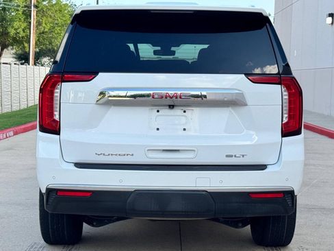 Used 2021 GMC Yukon XL SLT RWD image 4