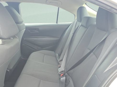 Used 2022 Toyota Corolla LE FWD image 10