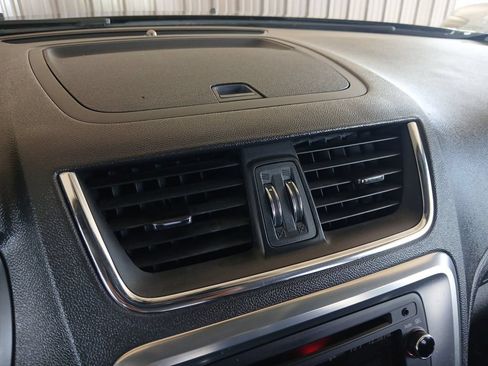 Used 2014 GMC Acadia SLE FWD image 20