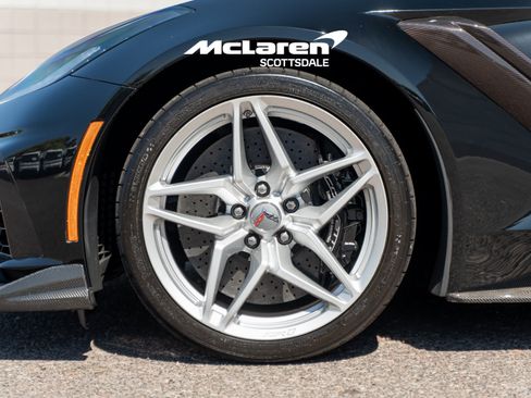 Used 2019 Chevrolet Corvette ZR1 RWD image 33
