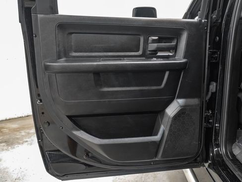 Used 2024 RAM 3500 Tradesman w/ Chrome Appearance Group AWD/4WD image 44