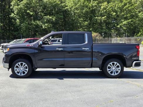 Used 2022 Chevrolet Silverado 1500 LTZ w/ LTZ Premium Package AWD/4WD image 2
