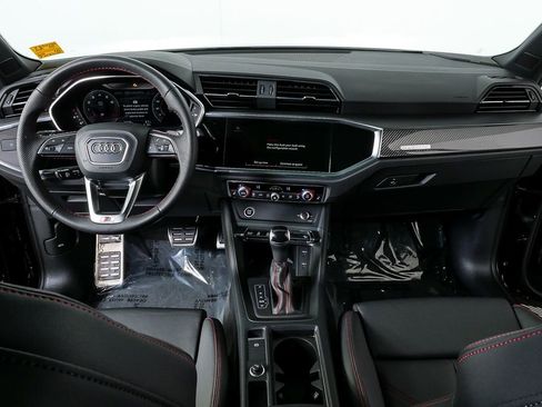 Used 2025 Audi Q3 2.0T Premium Plus w/ Premium Plus Package image 19