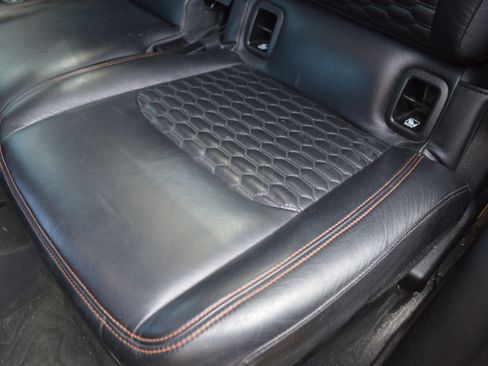 Used 2021 Jeep Gladiator Mojave AWD/4WD image 31