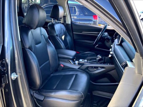 Used 2022 Kia Telluride S image 9