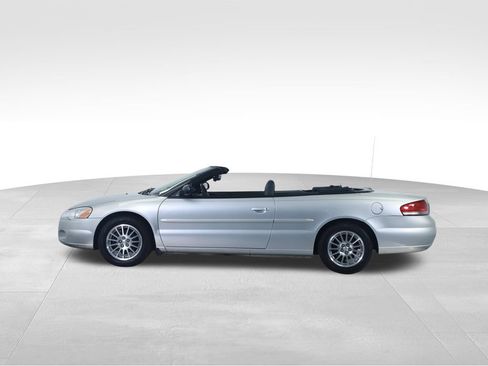Used 2004 Chrysler Sebring LXi FWD image 15