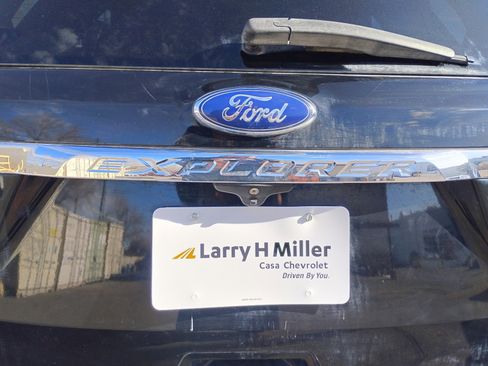 Used 2016 Ford Explorer Limited w/ Equipment Group 301A image 20