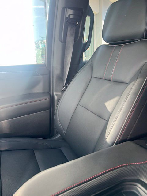 Used 2024 Chevrolet Suburban RST w/ Luxury Package AWD/4WD image 4