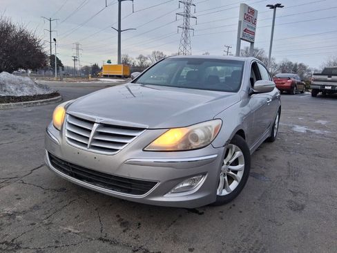 Used 2013 Hyundai Genesis 3.8 image 1