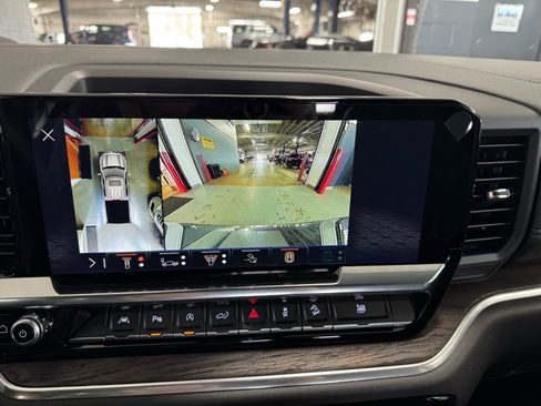 New 2026 GMC Sierra 1500 SLT w/ SLT Premium Plus Package AWD/4WD image 22