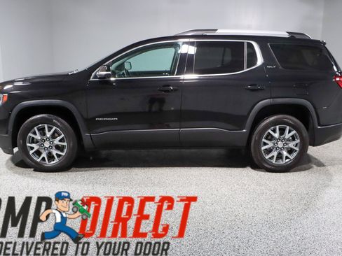 Used 2022 GMC Acadia SLT w/ Technology Package FWD image 10