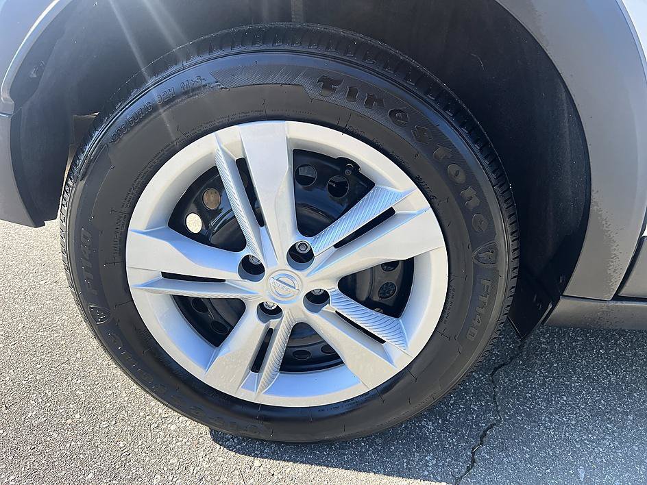 Certified 2025 Nissan Kicks Play S FWD image 11