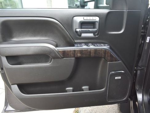 Used 2015 GMC Sierra 2500 Denali AWD/4WD image 17